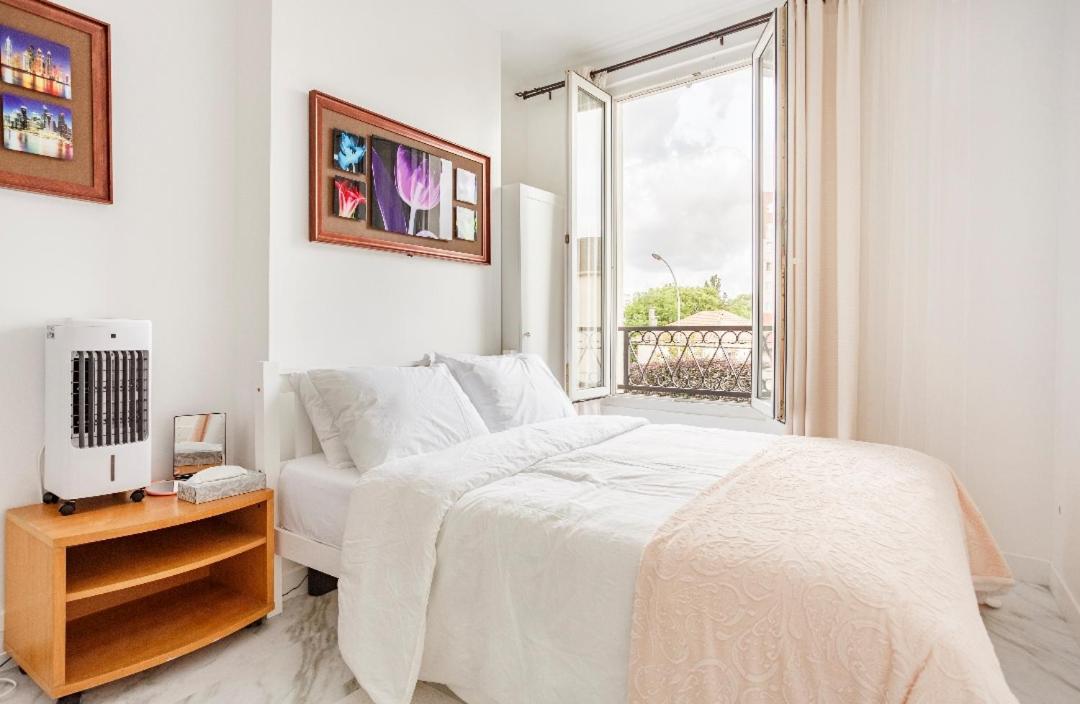 Paris Tourist Apartment, France Stains Exterior foto
